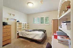 8410 Roxburgh Way, Stockton, CA 95209 - Photo 11