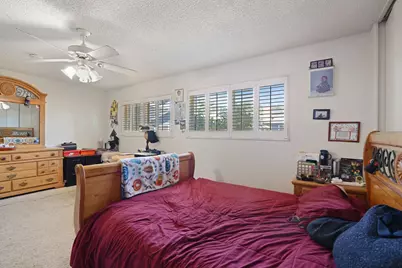 8410 Roxburgh Way, Stockton, CA 95209 - Photo 15