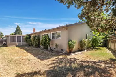 8410 Roxburgh Way, Stockton, CA 95209 - Photo 31
