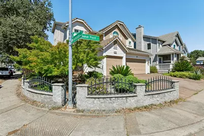 8834 Breaker Point Court, Elk Grove, CA 95758 - Photo 3
