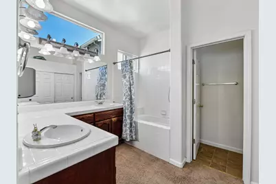 8834 Breaker Point Court, Elk Grove, CA 95758 - Photo 31
