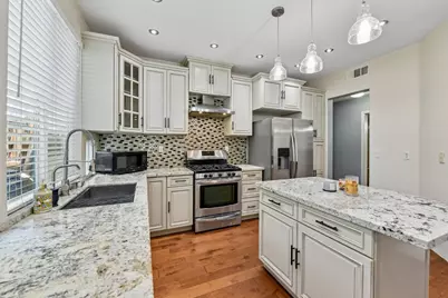 8834 Breaker Point Court, Elk Grove, CA 95758 - Photo 11