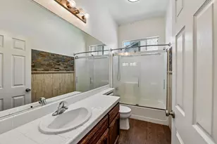 8834 Breaker Point Ct, Elk Grove, CA 95758 - Photo 23