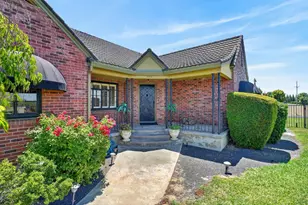 16696 N Locust Tree Rd, Lodi, CA 95240 - Photo 1