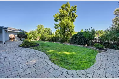 725 Sherwood Drive, Yuba City, CA 95991 - Photo 37
