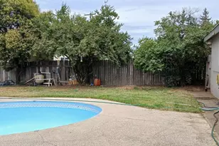 1837 Park Cir, Linda, CA 95901 - Photo 33
