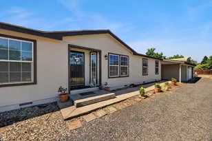 17 Nelsier Pl, Oroville, CA 95966 - Photo 9