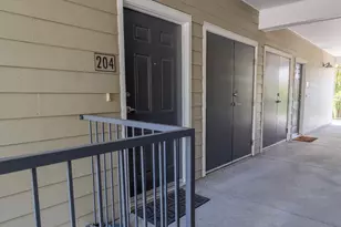 1818 Moore Blvd, Davis, CA 95618 - Photo 3