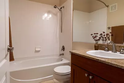 1818 Moore Boulevard #204, Davis, CA 95618 - Photo 5