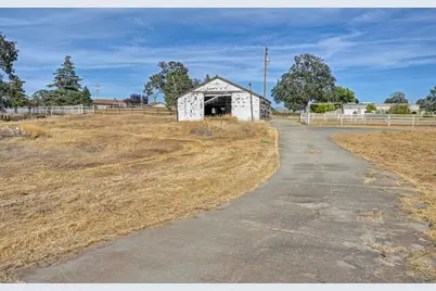 19997 E Liberty Road, Clements, CA 95227 - Photo 89