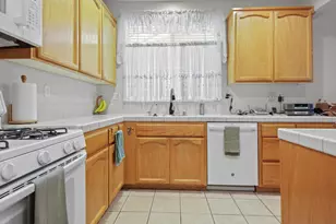 8978 Silver Bay Way, Sacramento, CA 95829 - Photo 7