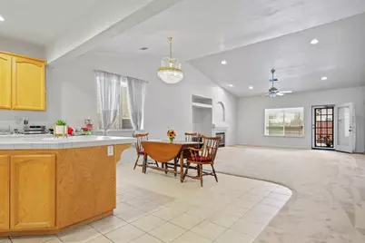 8978 Silver Bay Way, Sacramento, CA 95829 - Photo 5