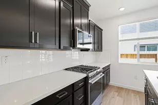 1264 Leonhardt Loop, Lincoln, CA 95648 - Photo 3