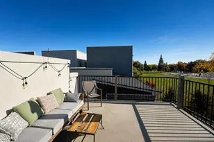 166 Log Pond Ln, Sacramento, CA 95818 - Photo 5
