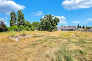 2137 Holcomb Ave, Yuba City, CA 95993 - Photo 33