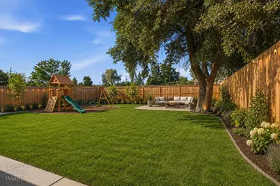 3528 Higgins Avenue, Stockton, CA 95205 - Photo 1