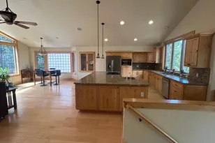 2127 Mewuk Dr, South Lake Tahoe, CA 96150 - Photo 33