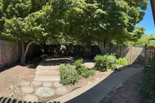 1677 Poplar St, Oakdale, CA 95361 - Photo 25