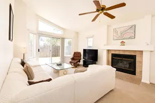 4923 Shady Leaf Way, Sacramento, CA 95838 - Photo 11