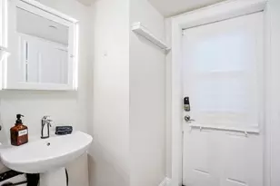 303 W St, Sacramento, CA 95818 - Photo 23
