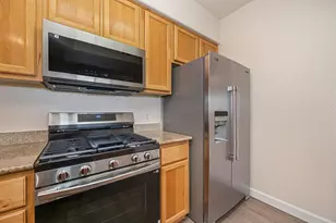 400 Moon Cir, Folsom, CA 95630 - Photo 9