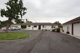 307 Mansfield Rd, Hollister, CA 95023 - Photo 9