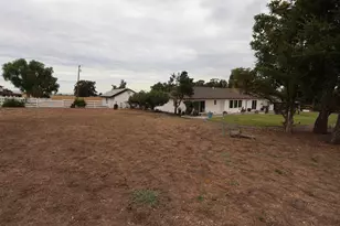 307 Mansfield Rd, Hollister, CA 95023 - Photo 17
