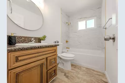 8786 Elk Way, Elk Grove, CA 95624 - Photo 17