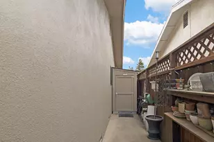1749 Carignane Way, Escalon, CA 95320 - Photo 71