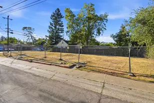 3959 58th St, Sacramento, CA 95820 - Photo 1