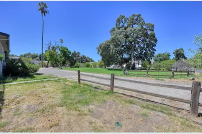 6948 Dry Creek Road, Rio Linda, CA 95673 - Photo 57