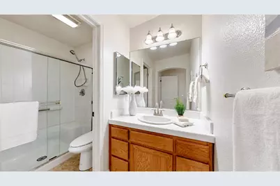 760 Greenford Court, Tracy, CA 95376 - Photo 37