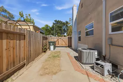 3800 39th Street, Sacramento, CA 95820 - Photo 31
