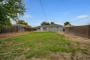 455 N Lincoln Ave, Manteca, CA 95336 - Photo 25