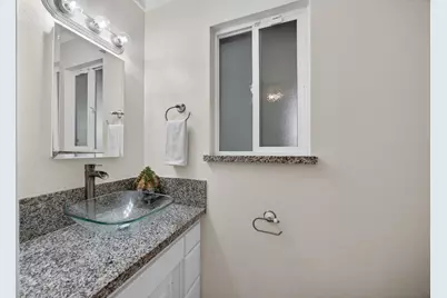 6792 Orleans Way, Sacramento, CA 95831 - Photo 23