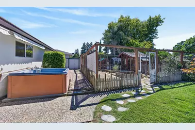 6792 Orleans Way, Sacramento, CA 95831 - Photo 49