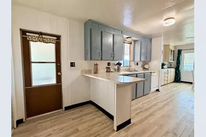 Folsom Boulevard #193, Sacramento, CA 95826 - Photo 17