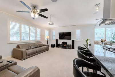 9531 Hollow Creek Way, Elk Grove, CA 95624 - Photo 17