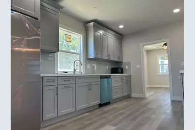 180 N Airport Way, Manteca, CA 95337 - Photo 11
