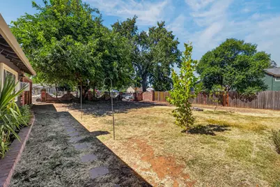 3419 25th Avenue, Sacramento, CA 95820 - Photo 27
