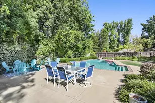 854 Piccadilly Cir, Sacramento, CA 95864 - Photo 35