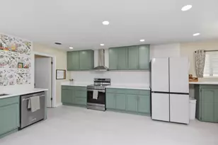 1740 Tamarack Dr, Yuba City, CA 95991 - Photo 9