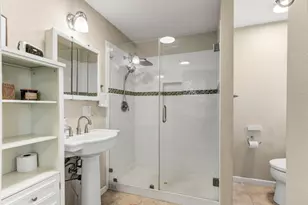 4870 Q St, Sacramento, CA 95819 - Photo 57