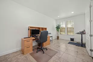 9953 Spring View Way, Elk Grove, CA 95757 - Photo 37