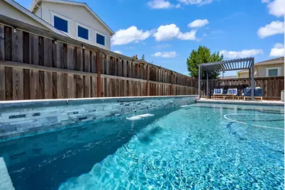 18469 Maynell Drive, Lathrop, CA 95330 - Photo 33