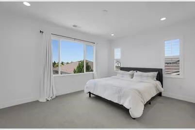 18469 Maynell Drive, Lathrop, CA 95330 - Photo 19