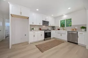 2001 Maryal Dr, Sacramento, CA 95864 - Photo 25