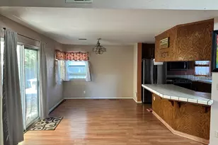 320 Laurelwood Cir, Manteca, CA 95336 - Photo 9