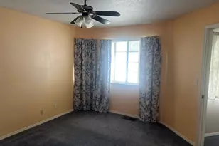 320 Laurelwood Cir, Manteca, CA 95336 - Photo 13