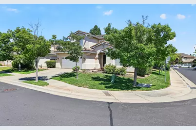 9845 Bobbell Drive, Elk Grove, CA 95757 - Photo 3